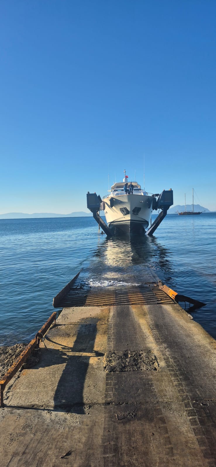MUKAN MARINE deniz yapıları ve iskele operasyonları